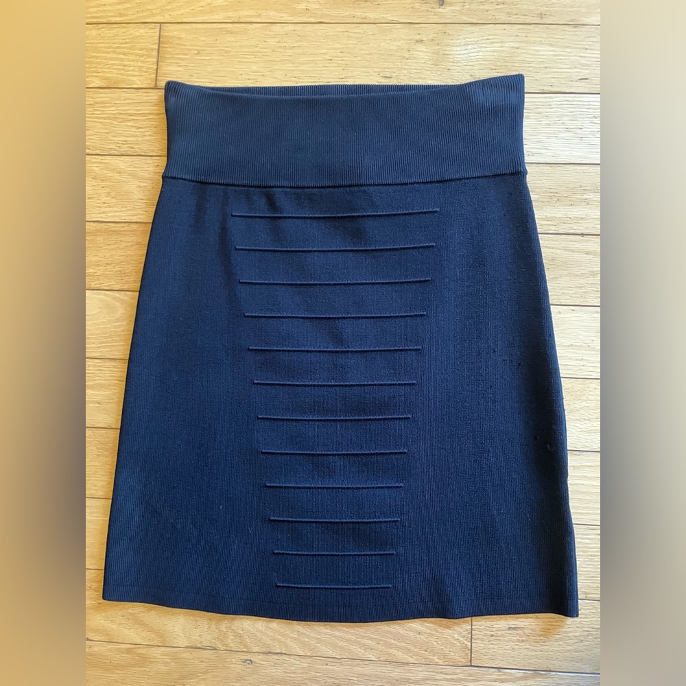 Marciano Black Ribbed Pencil Skirt Perfect Fit